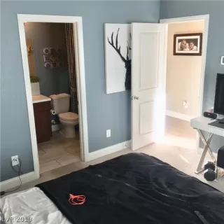 Photo #6: 2072806 Listing