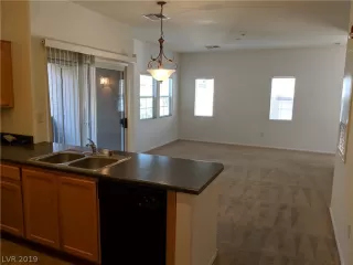 Photo #3: 2072813 Listing 