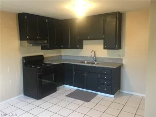 Photo #2: 2072882 Listing 