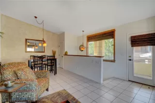 Photo #6: 2072927 Listing