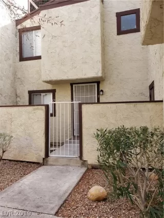 Photo #1: 2072935 Listing