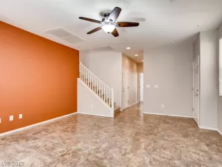 Photo #3: 2072972 Listing 