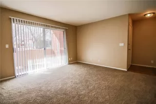 Photo #2: 2073051 Listing 