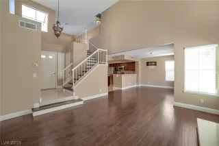 Photo #3: 2073066 Listing 