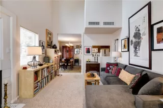 Photo #4: 2073106 Listing 