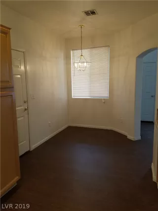 Photo #6: 2073184 Listing 