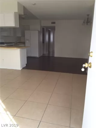 Photo #2: 2073200 Listing 