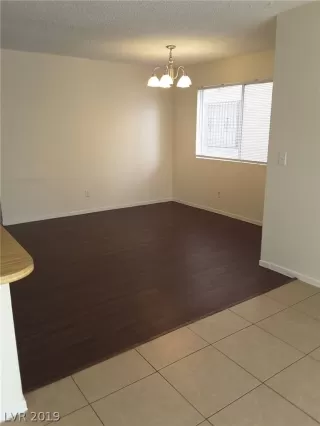 Photo #4: 2073200 Listing 