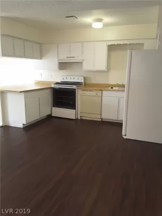 Photo #6: 2073200 Listing 