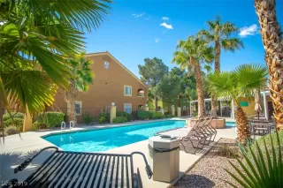 Photo #4: 2073219 Listing 