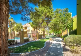 Photo #6: 2073219 Listing 