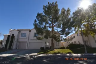 Photo #2: 2073301 Listing 