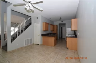 Photo #6: 2073301 Listing 