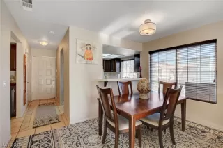 Photo #4: 2073330 Listing