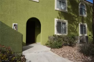 Photo #3: 2073347 Listing