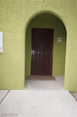 Photo #5: 2073347 Listing