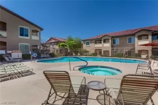 Photo #3: 2073349 Listing