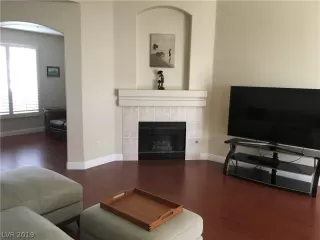 Photo #6: 2073360 Listing 