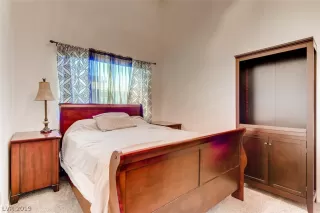 Photo #6: 2073385 Listing