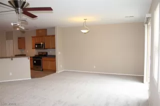 Photo #4: 2073393 Listing