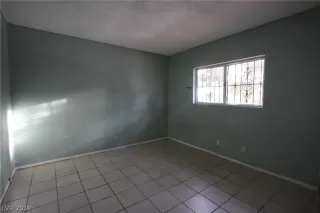 Photo #2: 2073453 Listing