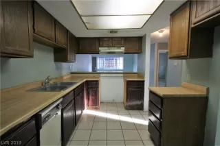 Photo #4: 2073453 Listing