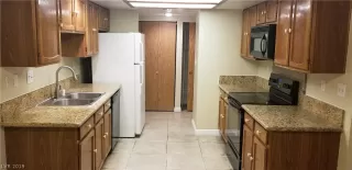 Photo #3: 2073466 Listing