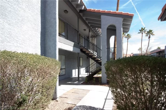 MLS: 2073491 Condo For Sale