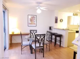 Photo #6: 2073539 Listing