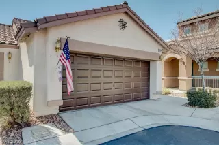 Photo #1: 2073611 Listing