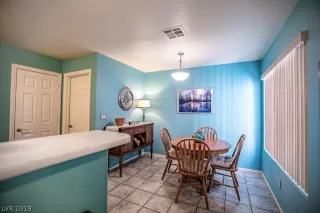 Photo #3: 2073613 Listing