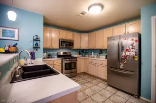 Photo #4: 2073613 Listing