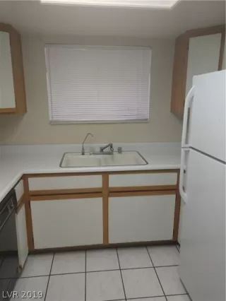 Photo #6: 2073615 Listing