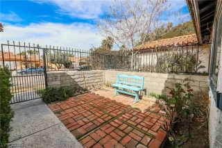 Photo #3: 2073669 Listing