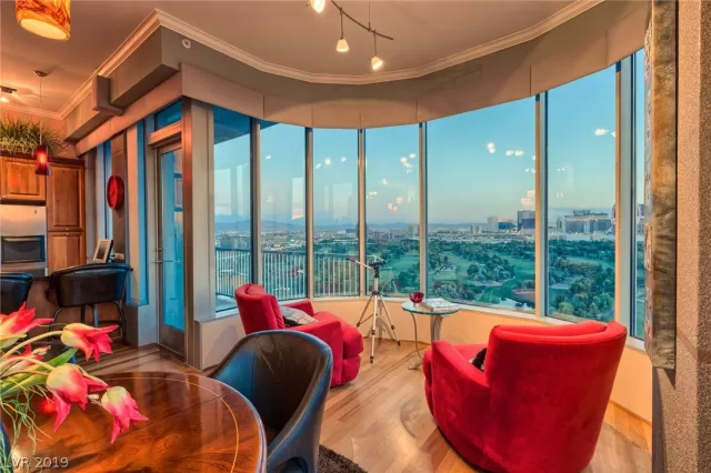 MLS: 2073676 Condo For Sale