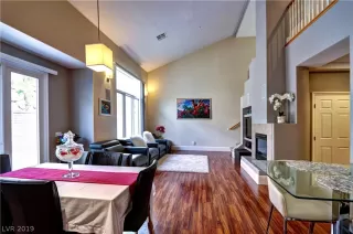 Photo #1: 2073772 Listing 