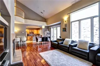 Photo #3: 2073772 Listing 