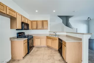 Photo #1: 2073774 Listing
