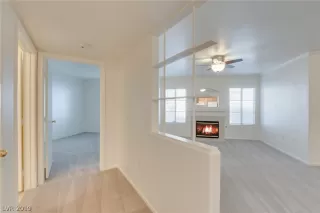 Photo #5: 2073776 Listing 