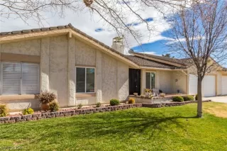 Photo #1: 2073864 Listing 