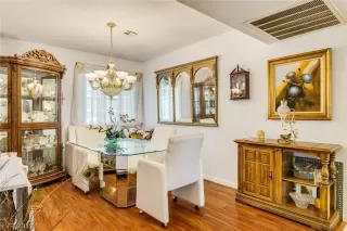 Photo #6: 2073864 Listing 