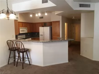 Photo #4: 2073923 Listing 