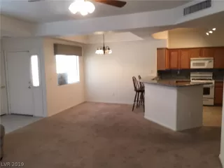 Photo #5: 2073923 Listing 