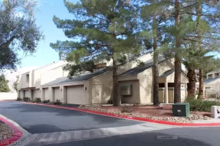 Photo #3: 2073939 Listing