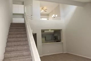 Photo #5: 2073939 Listing