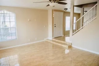 Photo #4: 2073951 Listing 