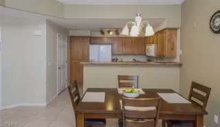 Photo #4: 2073984 Listing 