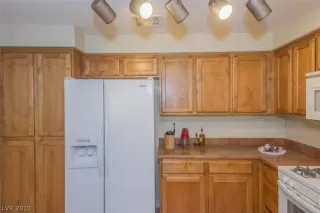 Photo #6: 2073984 Listing 