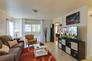 Photo #5: 2074016 Listing