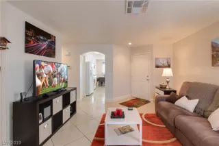 Photo #6: 2074016 Listing